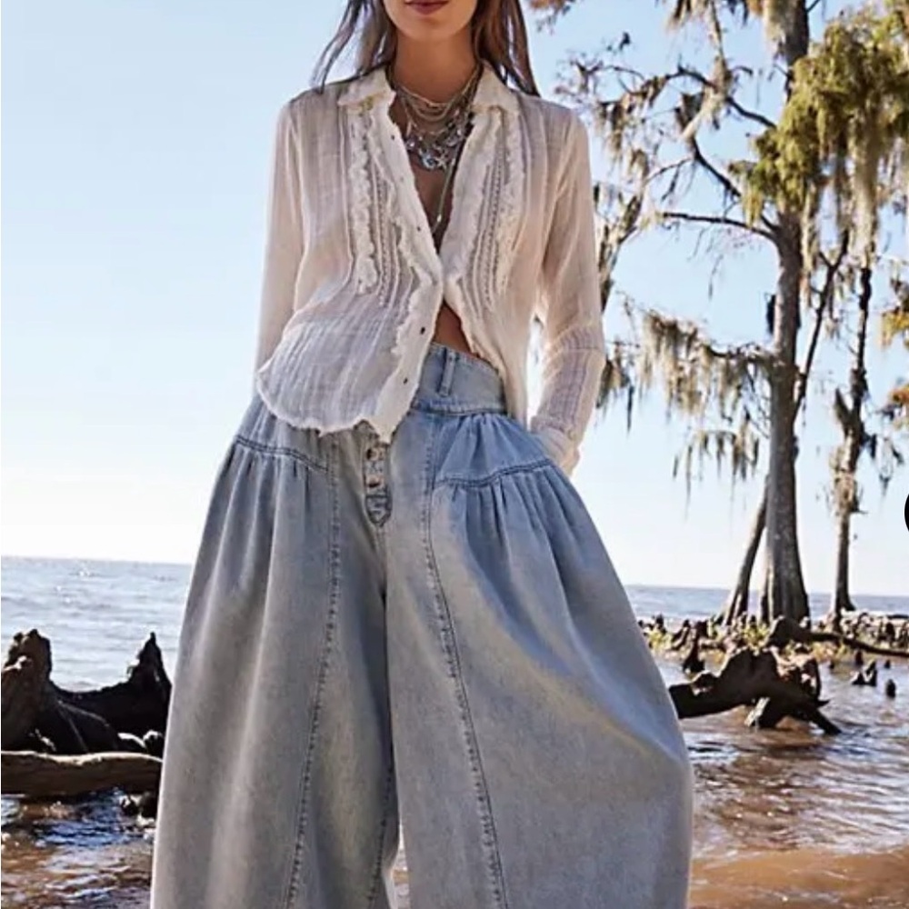 We The Free Blossom Pull-On Jeans